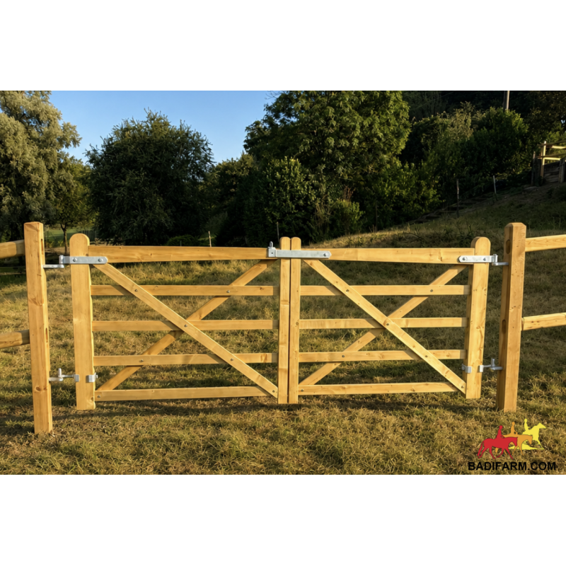 Cancello in legno doppia anta 300x120 cm