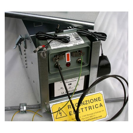 Kit con alimentatore bivalente