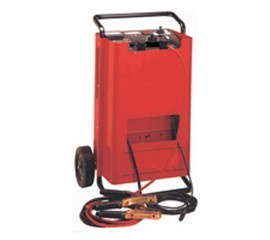 Carica batteria tipo auto
