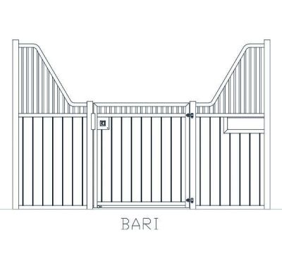 Badi_Farm_scuderia_tondino_cavalli_box_stalla_finestra_porta_frontale_parete_fattoria_legno_pino_PVC_paddock_scuderie_allevamento_ippodromo_equitazione
