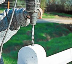 Badi_farm_nastro_recinto_elettrico_cavalli_isolatori_corda_banda_recinzione_allevamento_scuderia_paddock